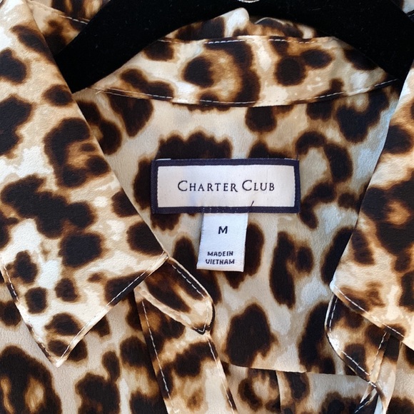 Roll sleeve blouse with tags - Picture 2 of 5